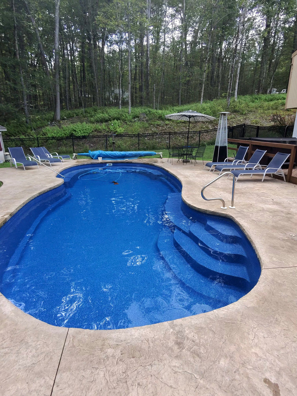 Initial Stock Pool Initial Vacuum – Blue Bottom Pools